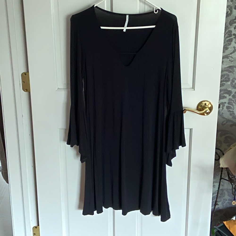 Barely worn super cute black dress w/bell sleeves